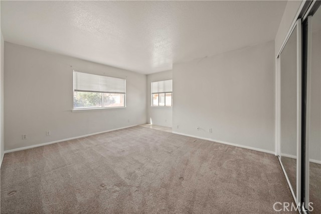 43441 30TH W Street, Lancaster CA: https://media.crmls.org/medias/dd7b52f1-0fb3-43d5-8751-f4a0b7e6ef04.jpg