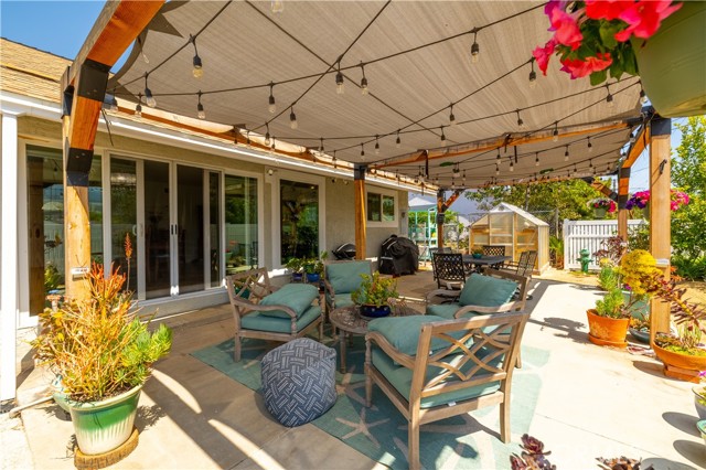 2010 Oakland Hills Drive, Corona CA: https://media.crmls.org/medias/dd7bfafb-8ebb-4fd3-a928-138af10f80ac.jpg