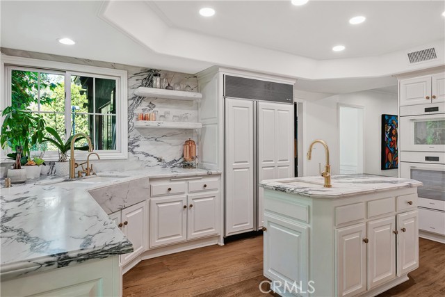 Detail Gallery Image 18 of 55 For 4851 Corbin Ave, Tarzana,  CA 91356 - 6 Beds | 6 Baths