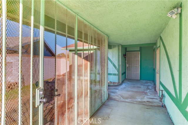 Detail Gallery Image 3 of 25 For 14170 Perham Ct, Moreno Valley,  CA 92553 - 3 Beds | 2 Baths