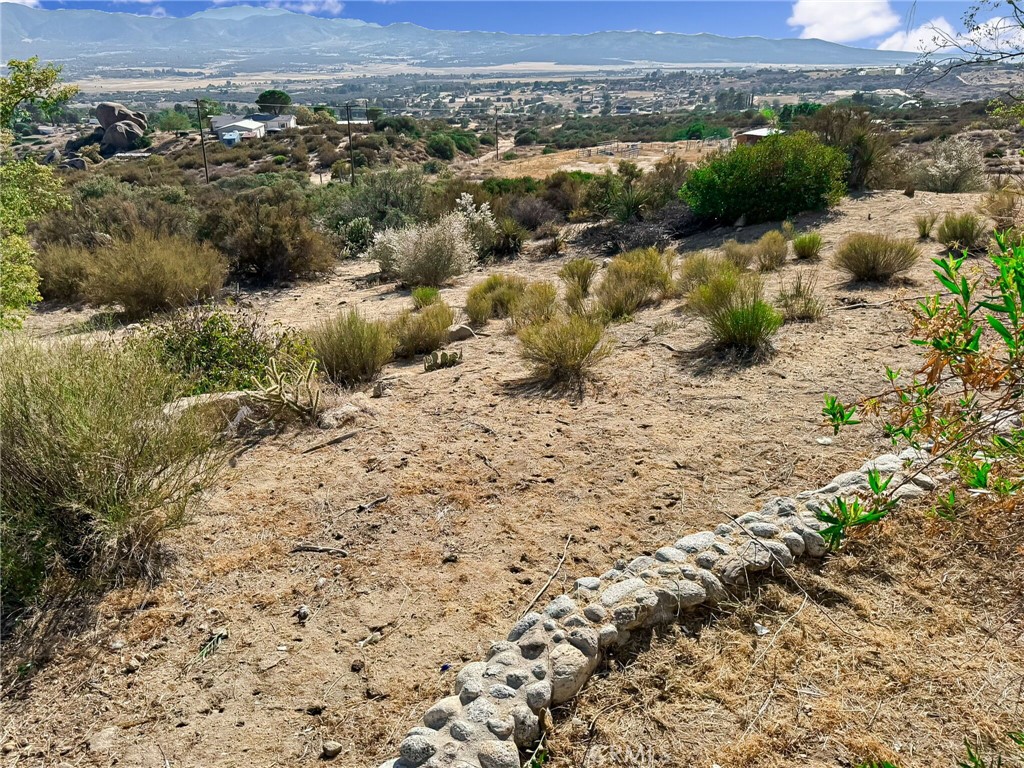 https://media.crmls.org/medias/dd7ca717-200a-4d05-a9c3-268016cc9743.jpg?preset=X-Large