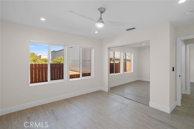 Detail Gallery Image 13 of 25 For 14815 Country Ln #2,  Fontana,  CA 92335 - 3 Beds | 2 Baths