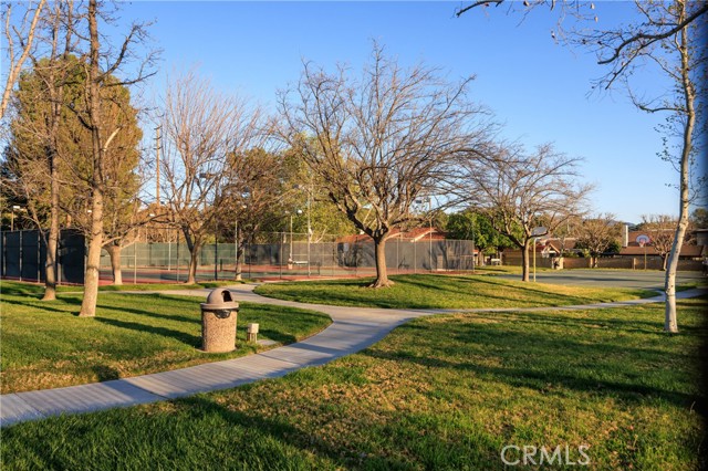 Detail Gallery Image 37 of 41 For 22810 Rio Chico Dr, Valencia,  CA 91354 - 4 Beds | 3 Baths