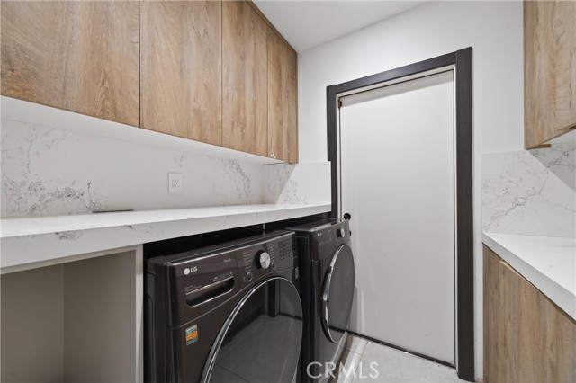 Detail Gallery Image 34 of 62 For 20431 Germain, Chatsworth,  CA 91311 - 5 Beds | 3/1 Baths