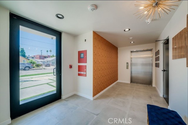 7018 Alabama Avenue, Canoga Park CA: https://media.crmls.org/medias/dd804002-91e3-413b-ae2a-ebbf5f8b4ca5.jpg
