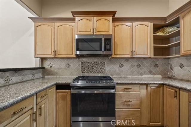 7142 Ethel Avenue, North Hollywood CA: https://media.crmls.org/medias/dd811b7b-6b92-4a66-9665-9066b21a56a4.jpg