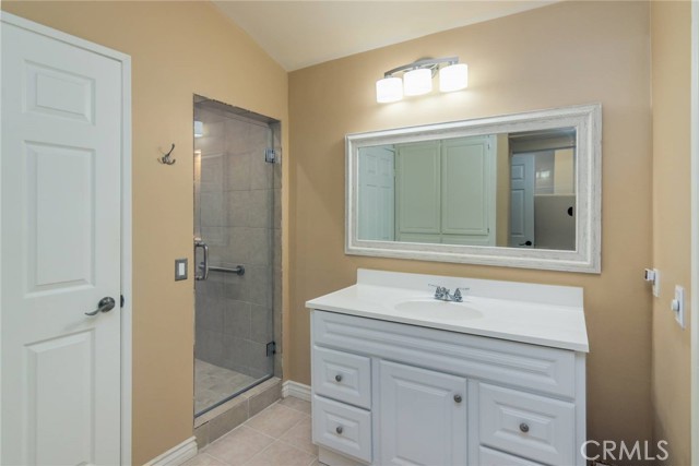 Detail Gallery Image 17 of 26 For 22375 Mission Cir, Chatsworth,  CA 91311 - 2 Beds | 2/1 Baths