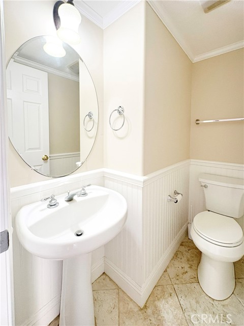4 Las Flores, Aliso Viejo CA: https://media.crmls.org/medias/dd82518d-18d1-4d6c-b6c0-29ffb5b4420a.jpg