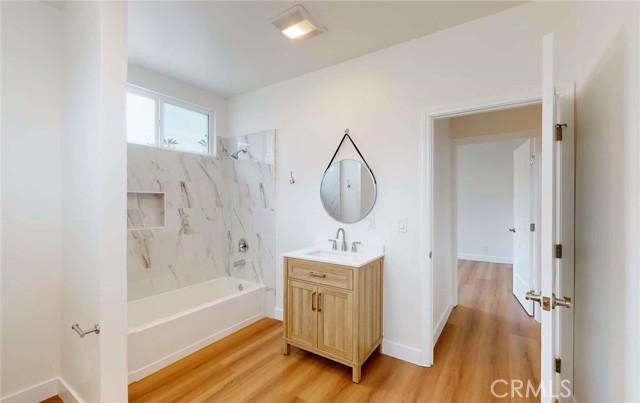 1113 Pacific Ave, Long Beach CA: https://media.crmls.org/medias/dd8270b8-7951-4161-88a1-cdae0823daab.jpg