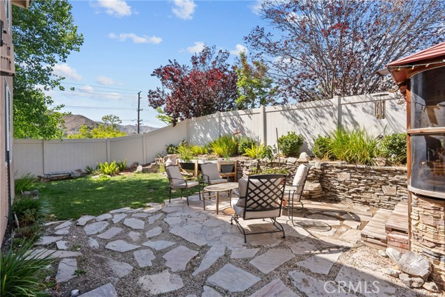 29513 Blake Way, Canyon Country CA: https://media.crmls.org/medias/dd82f23d-b68d-4cda-b0a5-e40ab2f82121.jpg