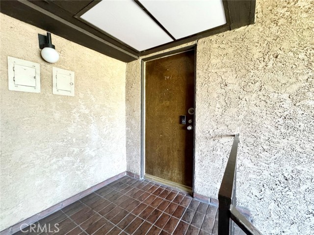 Detail Gallery Image 3 of 18 For 5500 Lindley Ave #207,  Encino,  CA 91316 - 1 Beds | 1 Baths