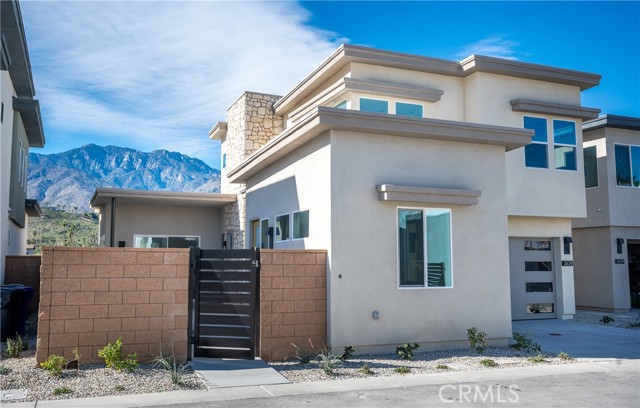 Detail Gallery Image 2 of 12 For 2639 Prairie Rose Ln, Palm Springs,  CA 92264 - 3 Beds | 3/1 Baths