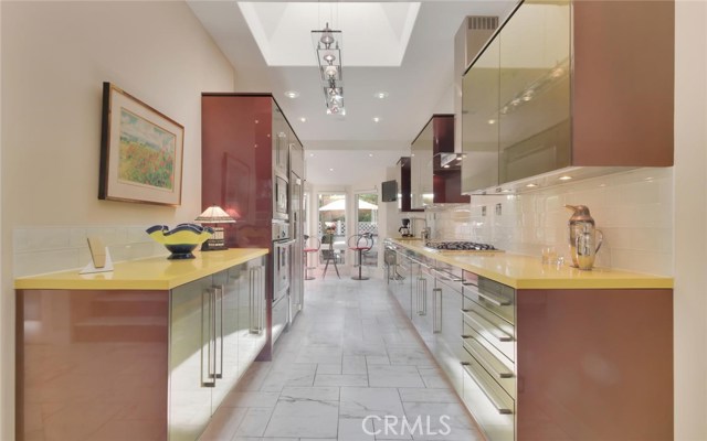 1 Tiburon Court, Manhattan Beach, California 90266, 3 Bedrooms Bedrooms, ,Residential,Sold,Tiburon,SB17005932
