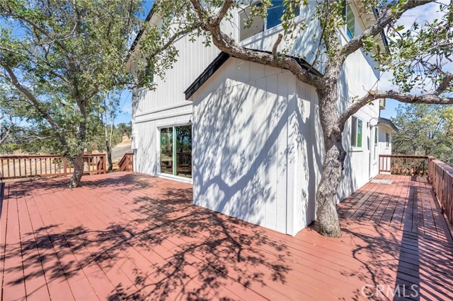 41070 Lilley Mountain Drive, Coarsegold CA: https://media.crmls.org/medias/dd8564cc-9c1d-4ca7-ad23-dc7eea0419e6.jpg