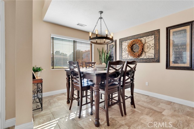 Detail Gallery Image 11 of 36 For 17960 Sage Hen Rd, Victorville,  CA 92395 - 3 Beds | 2 Baths