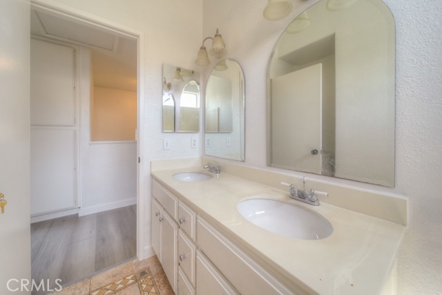 Detail Gallery Image 17 of 72 For 13220 Broken Bit Cir, Corona,  CA 92883 - 4 Beds | 2/1 Baths