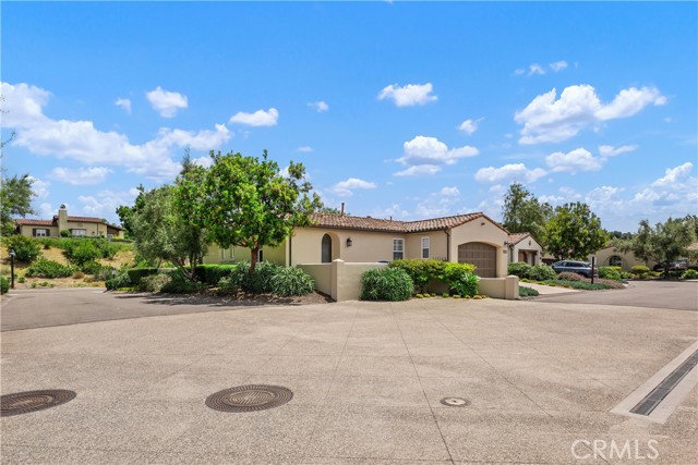 8126 Santaluz Village N, San Diego CA: https://media.crmls.org/medias/dd8648c4-383f-4abf-9122-53f8250f22be.jpg