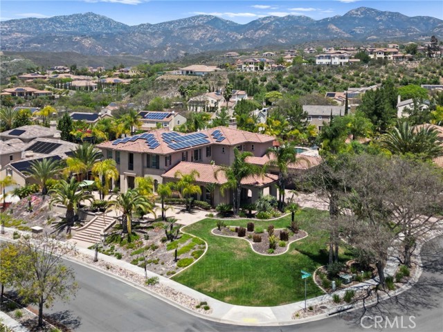 15020 Applewood Court, San Diego CA: https://media.crmls.org/medias/dd87b0ca-c165-4580-9fdd-0f418049bfd8.jpg
