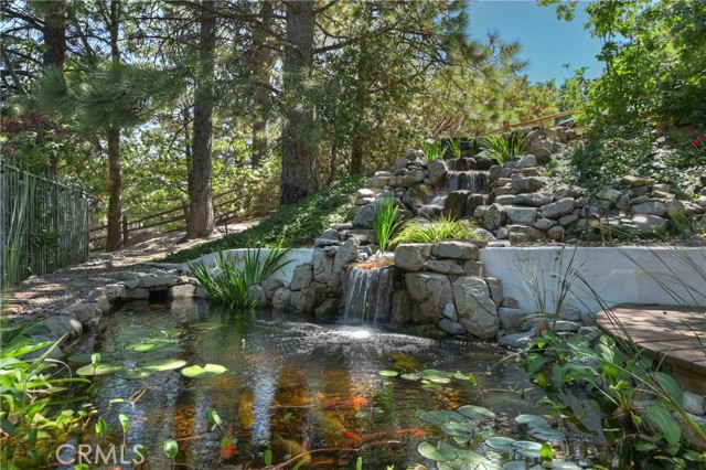 Detail Gallery Image 14 of 58 For 303 N Fairway Dr, Lake Arrowhead,  CA 92352 - 4 Beds | 2/1 Baths