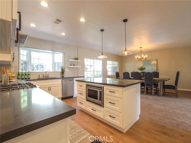 1978 Avenida Feliciano, Rancho Palos Verdes, California 90275, 4 Bedrooms Bedrooms, ,1 BathroomBathrooms,Residential,Sold,Avenida Feliciano,WS17211894