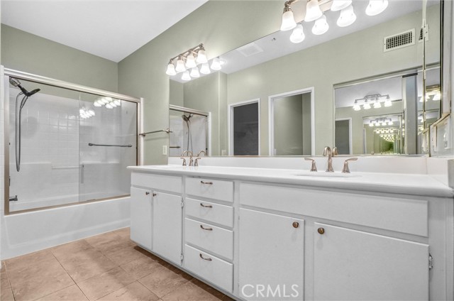 97 Ardmore, Irvine CA: https://media.crmls.org/medias/dd88c74e-f8aa-48d6-9e41-352e1ea3d818.jpg