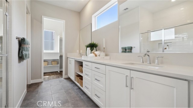 Detail Gallery Image 15 of 28 For 24511 Villa La Sombrilla, Valencia,  CA 91354 - 2 Beds | 2/1 Baths