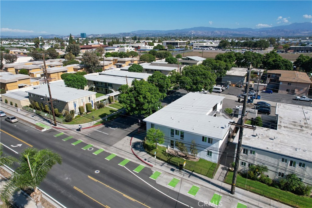 MLS #OC25261884 image #7