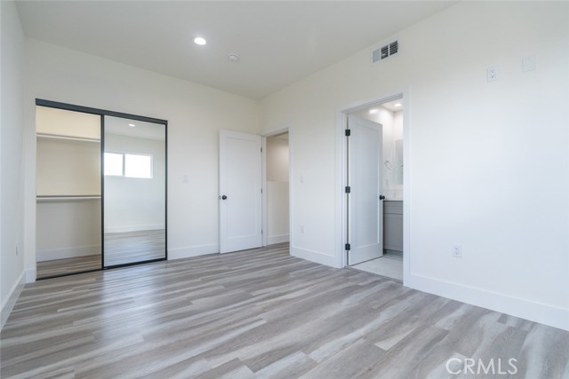 Detail Gallery Image 38 of 39 For 443 1/2 N Harvard Bld, Los Angeles,  CA 90004 - 4 Beds | 4 Baths