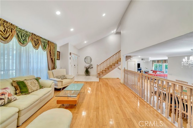 11830 Killimore Avenue, Porter Ranch CA: https://media.crmls.org/medias/dd8bb9e8-5805-4bcb-9711-a9df673e74fc.jpg