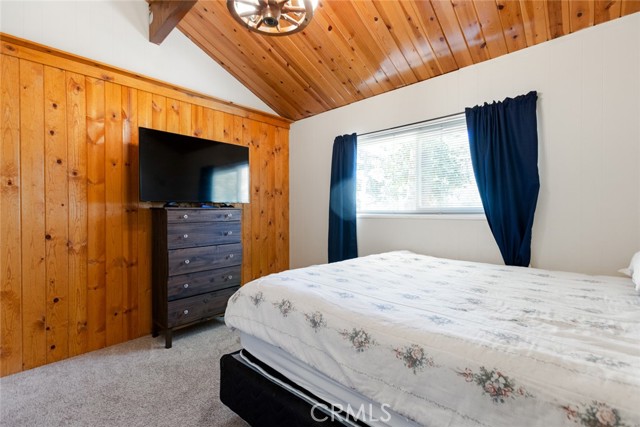 Detail Gallery Image 25 of 40 For 1207 Scenic Way, Rimforest,  CA 92378 - 3 Beds | 2 Baths