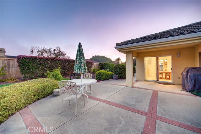 585 Red Tail Meadow Lane, Arroyo Grande CA: https://media.crmls.org/medias/dd8d850a-3978-4880-b90b-759b044c36e4.jpg