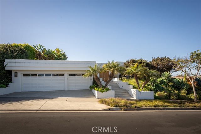 Detail Gallery Image 25 of 31 For 4501 Roxbury Rd, Corona Del Mar,  CA 92625 - 3 Beds | 3/1 Baths