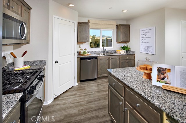 Detail Gallery Image 6 of 15 For 30543 Shakespeare Rd, Winchester,  CA 92596 - 3 Beds | 2/1 Baths