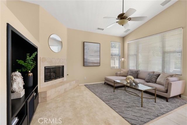 40050 CORTE FORTUNA, Murrieta CA: https://media.crmls.org/medias/dd8e2e5a-dacd-41fb-844e-447a33b6b77c.jpg