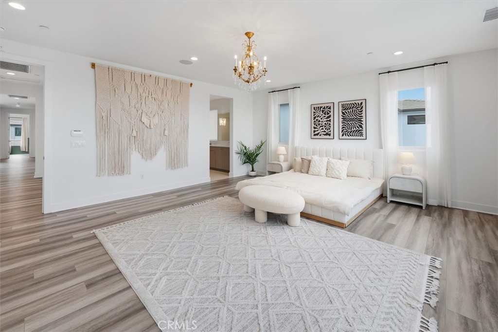 https://media.crmls.org/medias/dd8e7794-ac90-4c62-9e48-284749c87fbf.jpg?preset=X-Large