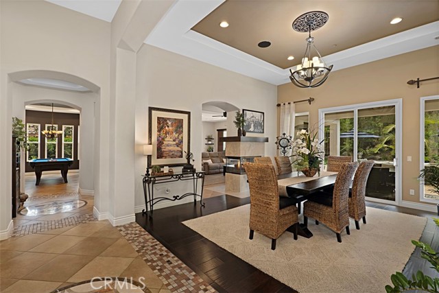 Detail Gallery Image 4 of 25 For 2407 Margie Way, Vista,  CA 92084 - 4 Beds | 4/1 Baths