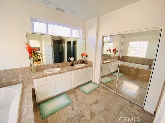 Detail Gallery Image 9 of 13 For 125 Fillmore, Oxnard,  CA 93035 - 4 Beds | 2/1 Baths