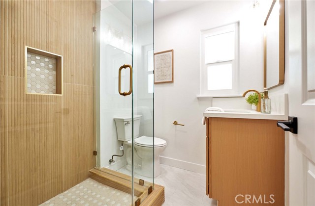 1403 N Siesta Avenue, La Puente CA: https://media.crmls.org/medias/dd90b122-9ad2-472e-b521-0c911f5a331d.jpg