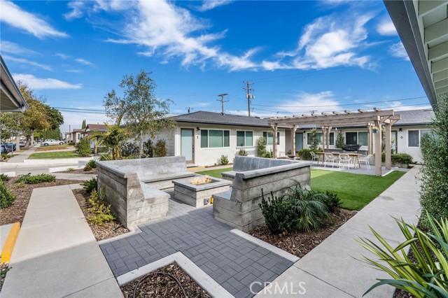 Image 26 of 56 For 17302 Ermanita Avenue