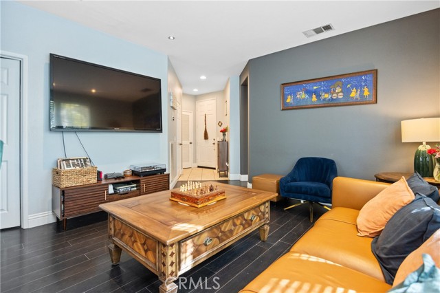 Detail Gallery Image 6 of 27 For 24120 Victoria #47,  Valencia,  CA 91355 - 2 Beds | 2 Baths