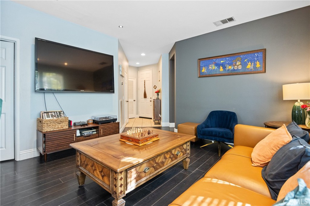 MLS #SR25251236 image #8