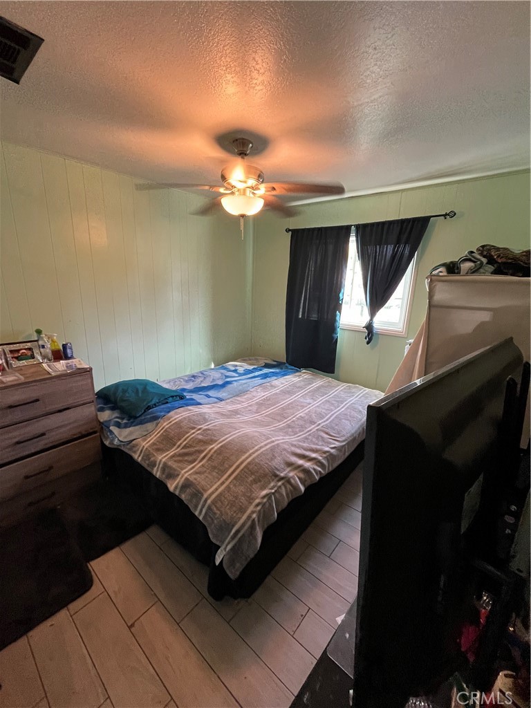 https://media.crmls.org/medias/dd92667c-50f0-4c4a-bef5-906ffb40dcd8.jpg?preset=X-Large