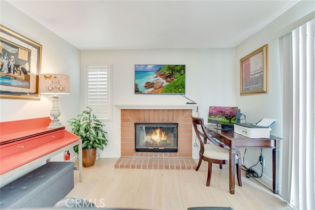 5575 Osborne Court, San Bernardino CA: https://media.crmls.org/medias/dd92e238-cbe7-409f-8108-430bf69f6ee3.jpg