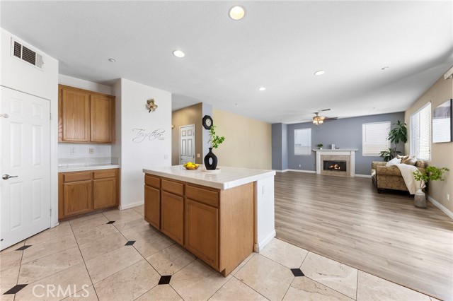Detail Gallery Image 16 of 50 For 14679 Decoy Ln, Fontana,  CA 92336 - 4 Beds | 2/1 Baths