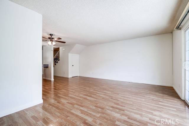 Detail Gallery Image 6 of 26 For 12100 Montecito Rd #49,  Los Alamitos,  CA 90720 - 3 Beds | 1/1 Baths