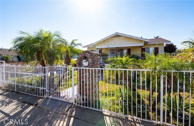 Detail Gallery Image 2 of 22 For 627 S Mcdonnell Ave, –,  CA 90022 - 2 Beds | 1 Baths