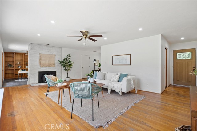 Detail Gallery Image 5 of 39 For 1000 W 11th Ave, Chico,  CA 95926 - 3 Beds | 1 Baths