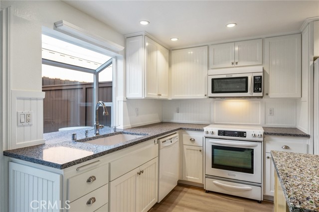 Detail Gallery Image 11 of 37 For 2279 Stonewood Ct, San Pedro,  CA 90732 - 3 Beds | 2/1 Baths