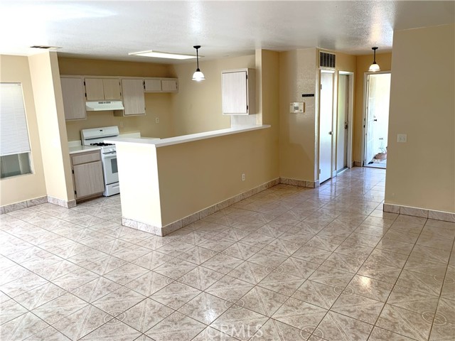 Detail Gallery Image 11 of 29 For 17929 Juniper St, Adelanto,  CA 92301 - 3 Beds | 2 Baths