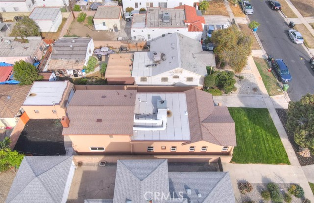 547 W 106th Street, Los Angeles CA: https://media.crmls.org/medias/dd95c4a6-af62-44ae-901c-871c95582fa0.jpg